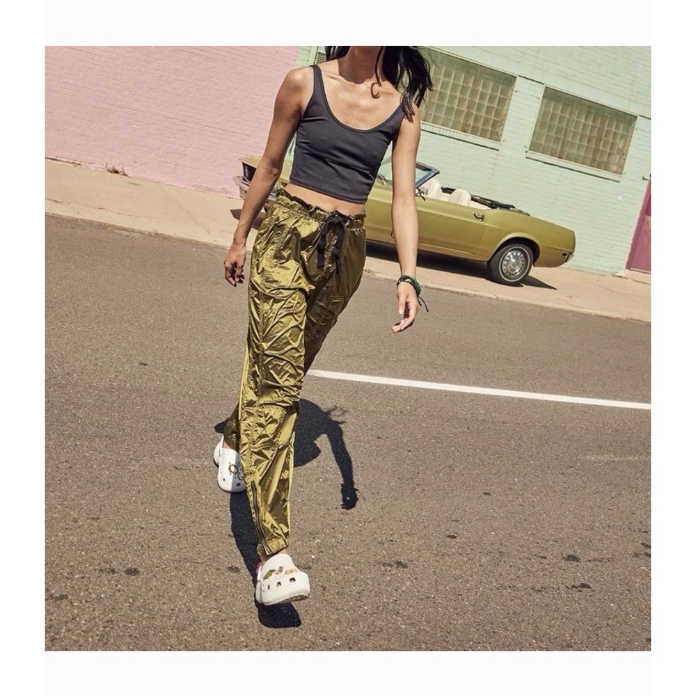 Free People Movement Back to The Future Jogger Pants Size Small Olive Green